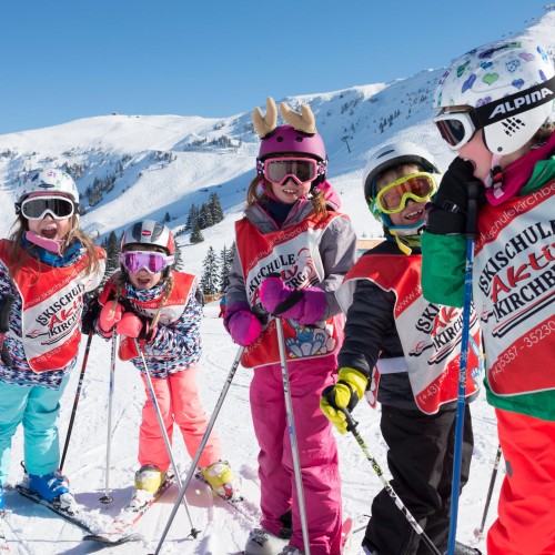 Children-ski-lessons